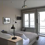 Augustus Hotel