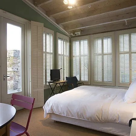 アウグストゥス 4*