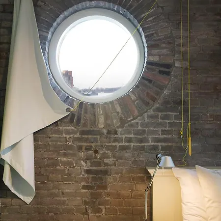 アウグストゥス ホテル 4*