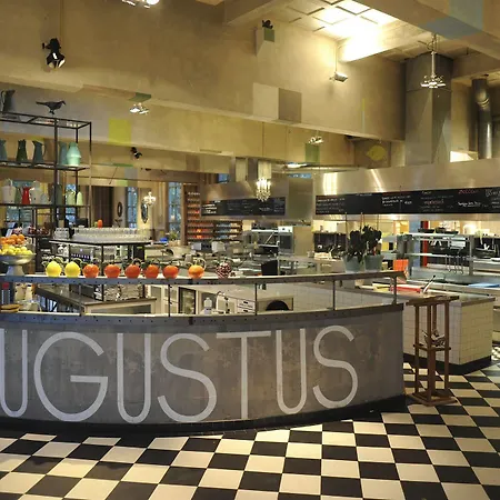Augustus 4*