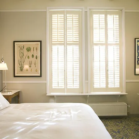 Augustus Hotel 4*