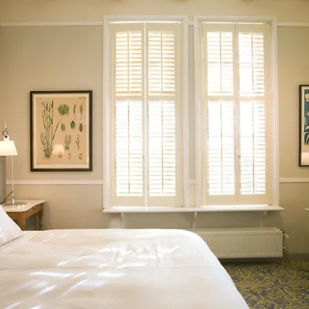 Augustus Hotel 4*
