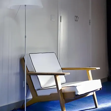 Augustus Hotel 4*