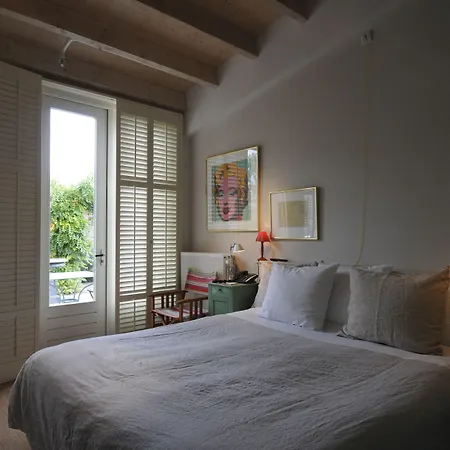 아우구스투스 4* 도르드레흐트