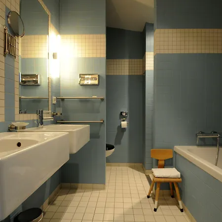 아우구스투스 4* 도르드레흐트